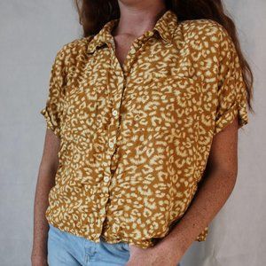 giraffe/leopard print cropped button up